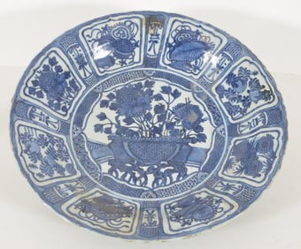 Large porcelain plate. China. Late Ming period ca. 1600. Kraak ware with underglaze blue decoration.