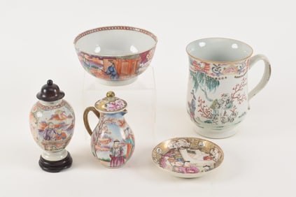 Lot of 5 Chinese export porcelains. 18th century. To include: a tankard, vase, milk jug, bowl and