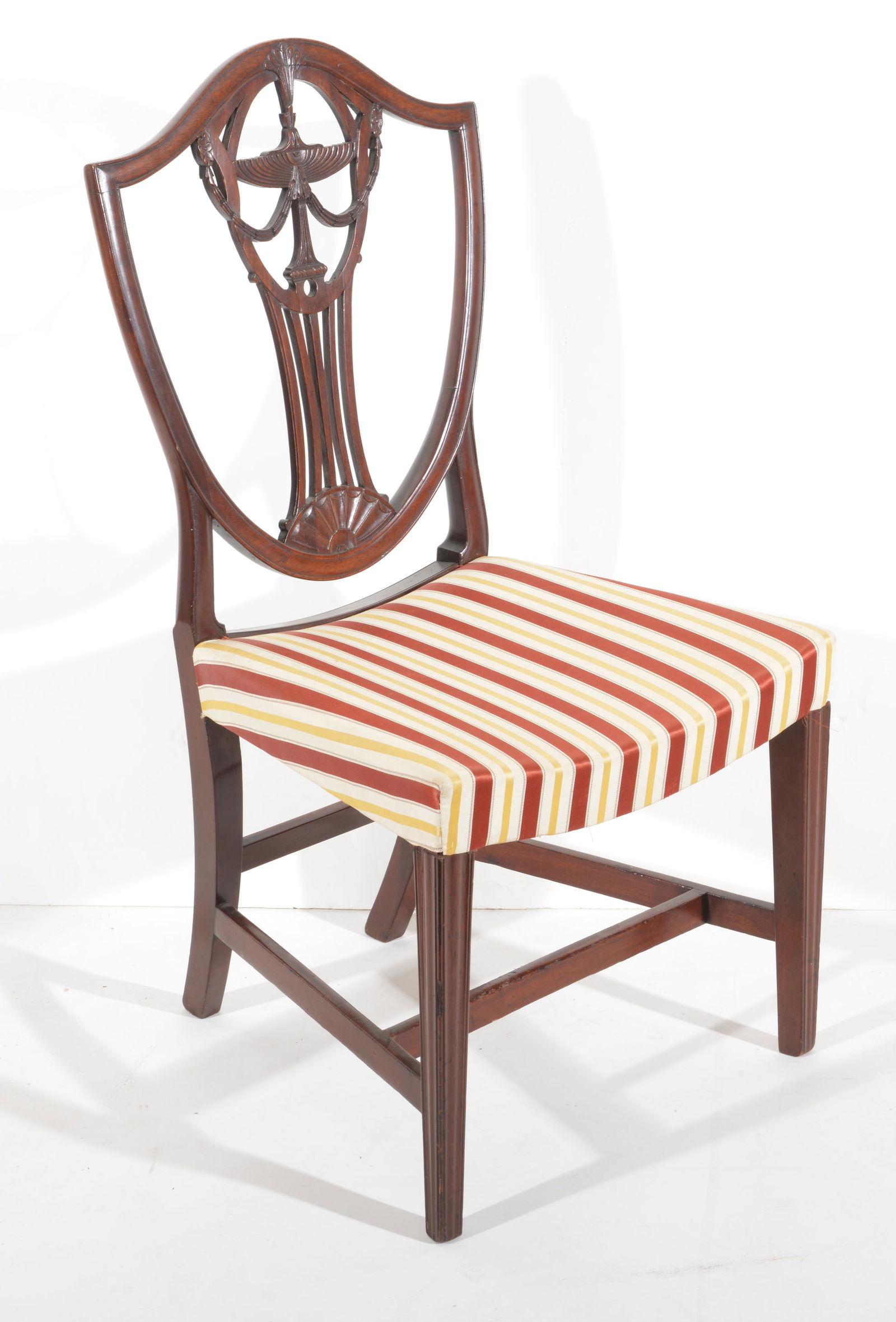 Federal mahogany side chair attributed to John Carlisle, Providence, circa 1790. Shield back with (1 of 6)