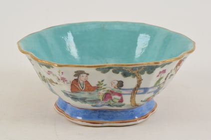 19th century Chinese famille rose porcelain lobed dish on pedestal base. Fine figural and landscape