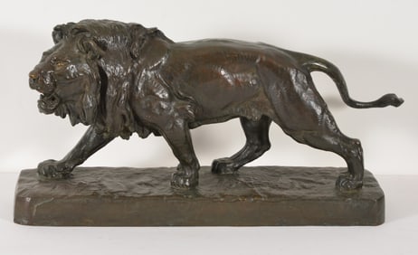 Henri Vidal. Large bronze lion sculpture. Green-brown patina. Signed on top of base. One corner with