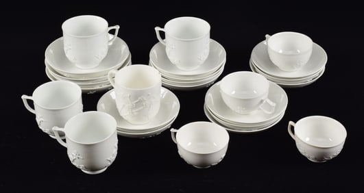 18th century Meissen porcelain white Bottger cups and saucers in flowering branch pattern. 4 coffee