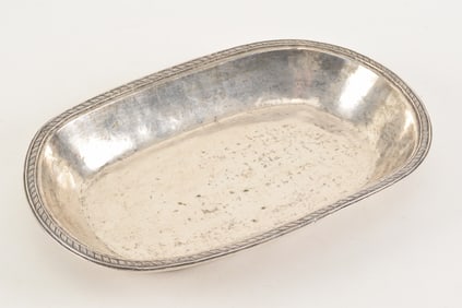 19th century Spanish Colonial silver oval open serving dish, ribbed and foliate rim. Length, 13.75 x
