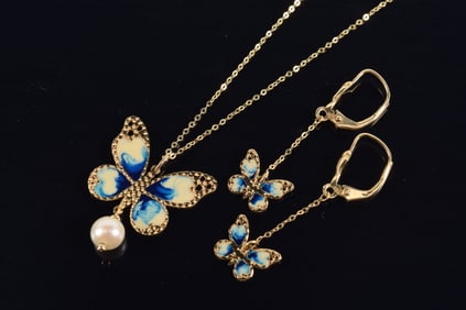 14K gold plique-a-jour butterfly necklace and earring set. Blue and cream color enamel wings.
