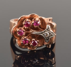 14K rose gold ruby and diamond retro ring. Marked 14K. Ring size 3.25. 7.3 grams.