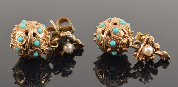 Vintage gold turquoise and pearl mounted orb drop earrings. 1in length. Unmarked but test at least