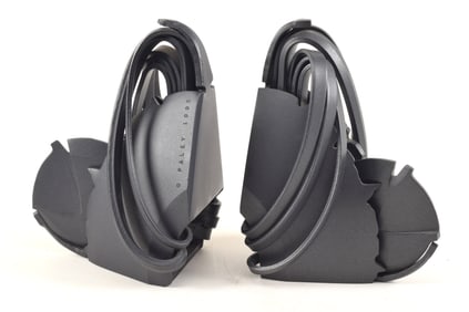 Albert Paley, American Modernist steel bookends, 1993; Forged and fabricated steel; Signed, dated