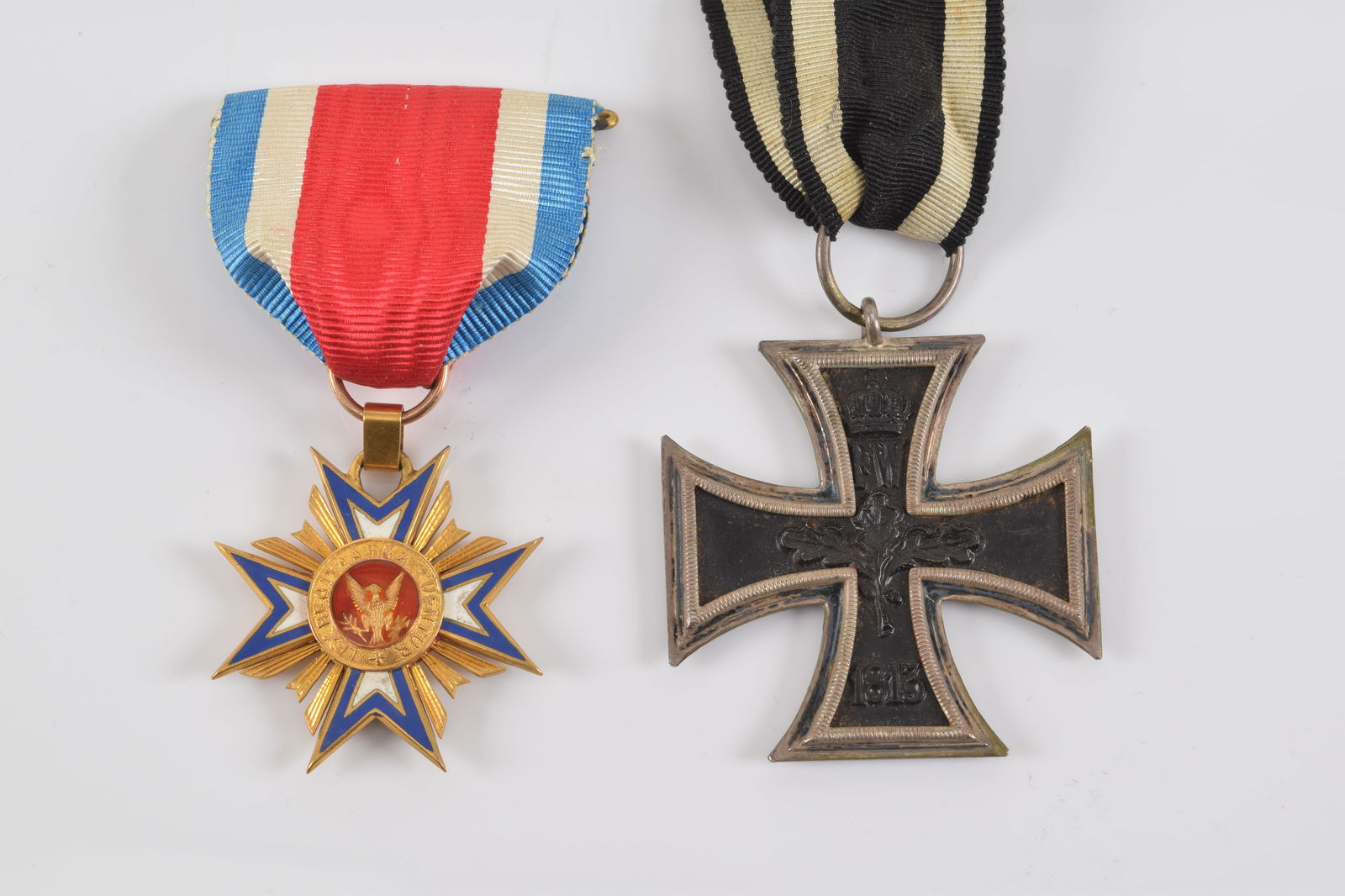 Lot of 2 medals including WWI German Iron Cross with ribbon. (1 of 4)