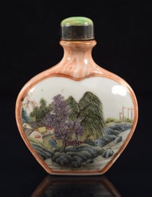 Porcelain snuff bottle. China. 18th century. Hall mark on the base. Faux bois with landscape