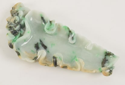 Jadeite leaf shaped tray. China. Early 20th century. 20th century. 5.5in.