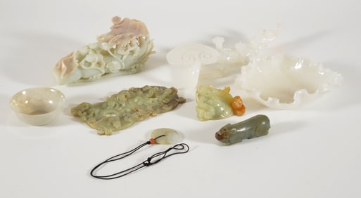 Lot of assorted hardstone carvings. Largest 13in.