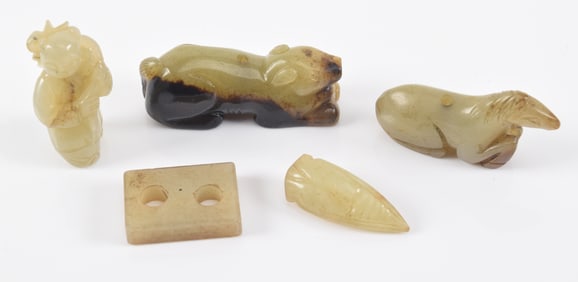 5 hardstone carvings. China. 19th/20th century. Each about 2in.