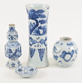 4 porcelains. China. To include: a 17th century truncated beaker vase and a vase, an 18th century