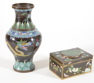 2 pieces of cloisonne. China. early 20th century. A vase with dragons and a box inlaid with a jade