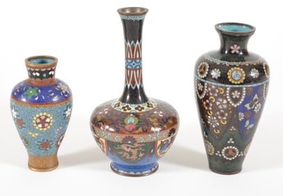 3 cloisonne vases. Japan. Meiji period. Largest 7in.