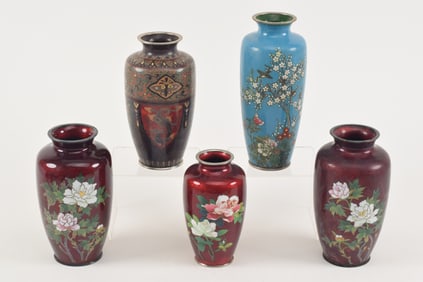 5 cloisonne vases. Japan. Showa, ca. 1950. Tallest 9in.