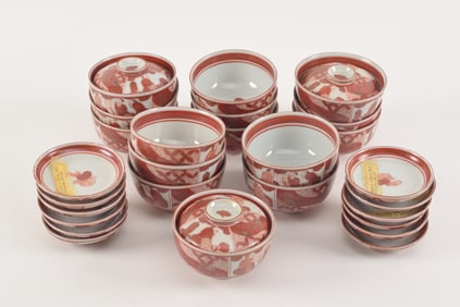Lot of Kutani covered cups. Japan. 19th century. "Red" type.