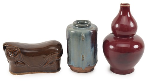 Lot of 3 ceramics. China. To include: a chun vase, an early 20th century double gourd shaped oxblood