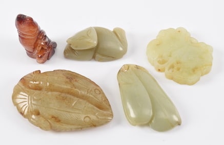 5 hardstone carvings. China. 19th/20th century. Each about 2in.
