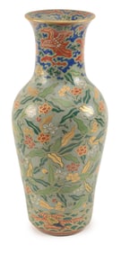Porcelain vase. Japan. Meiji period (1868-1912). Crackled celadon ground with abstract floral