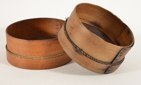 2 Shaker flour sieves, early 20th Century. Bentwood with horse hair, one popular 9.5 in and other