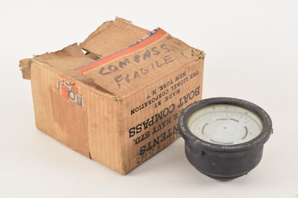 1942 Lionel US Navy ship's compass in original packaging. Box: 7.5 x 7.5 x 5.5in.