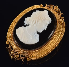 19th century fine quality 14K gold cameo pin. Elaborate wire work and bead design frame. Tests as