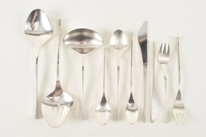86-piece Ronald Hayes Pearson for International "Vision" sterling silver flatware service. To