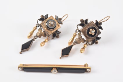 Victorian onyx jewelry. 1) 10K gold bar pin set with round cut diamond (3.4mm diameter) and 2 small