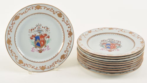 10 armorial decorated porcelain plates. Chinese export ware. 18th century. Chien Lung period.