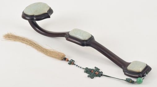 Sceptre. China. 18th century. 3 white jade plaques carved with horses. Hung mu frame. Silk tassel