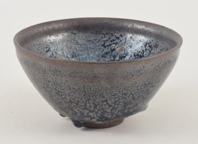 Chien yao tea bowl. China. Southern Sung period, 13th century. Oil Spot type. 5 x 2.5in.