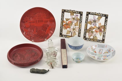 Lot of assorted works. China. 19th/20th century. To include: 2 pcs of cinnabar lacquer, 3