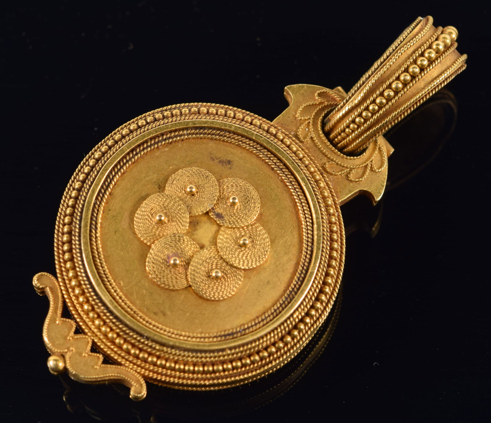 18K gold Etruscan Revival locket, attributed to Eugene Fontenay. Mid 19th century. Fine quality bead (1 of 7)