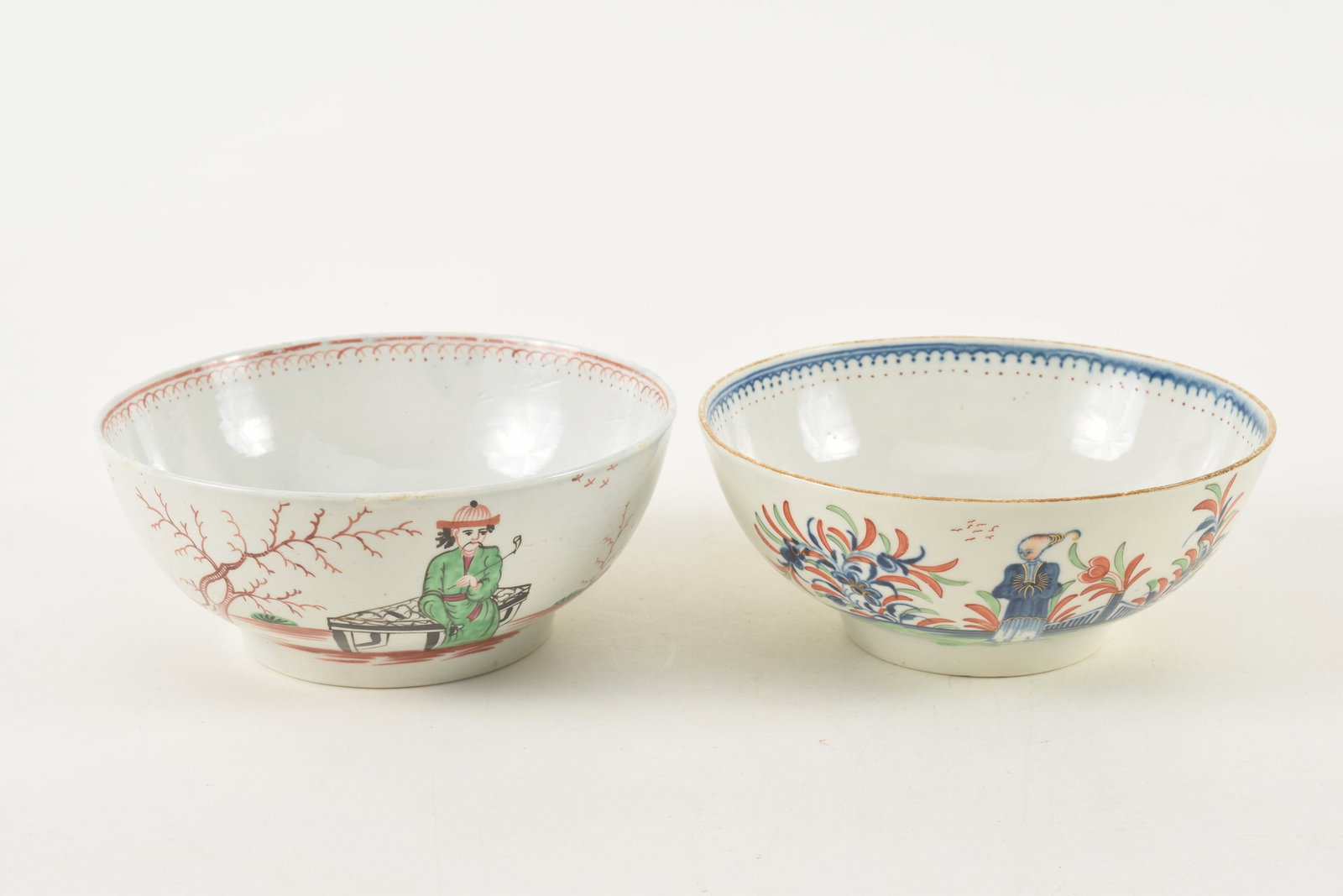 2 18th century chinoiserie decorated slop bowls. 1) Worcester bowl with mandarin figures in a (1 of 13)