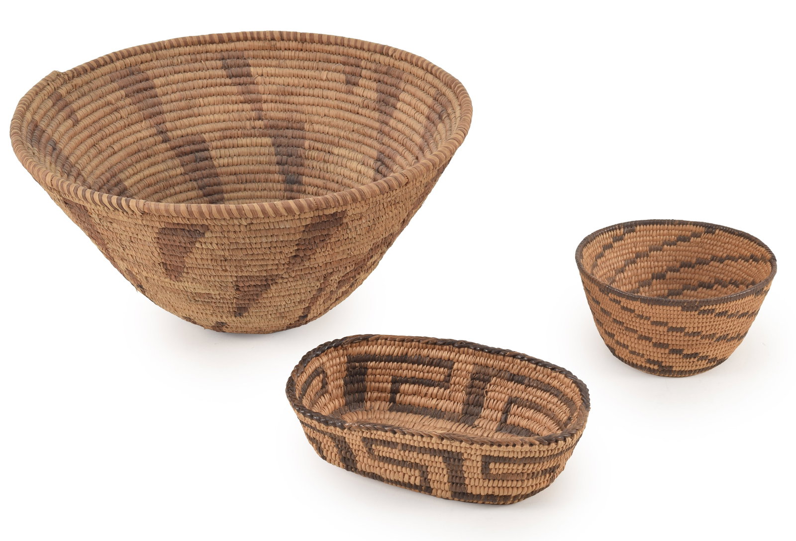 Lot of 3 Southwest American Indian baskets. 2 small Pima and 1 large basket with geometric lightning (1 of 12)