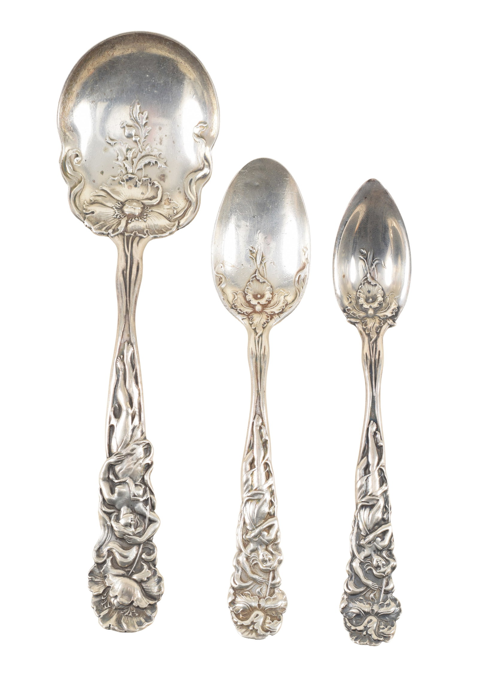3 Alvin sterling silver flatware items in Raphael pattern. Including a serving spoon, teaspoon and a (1 of 5)