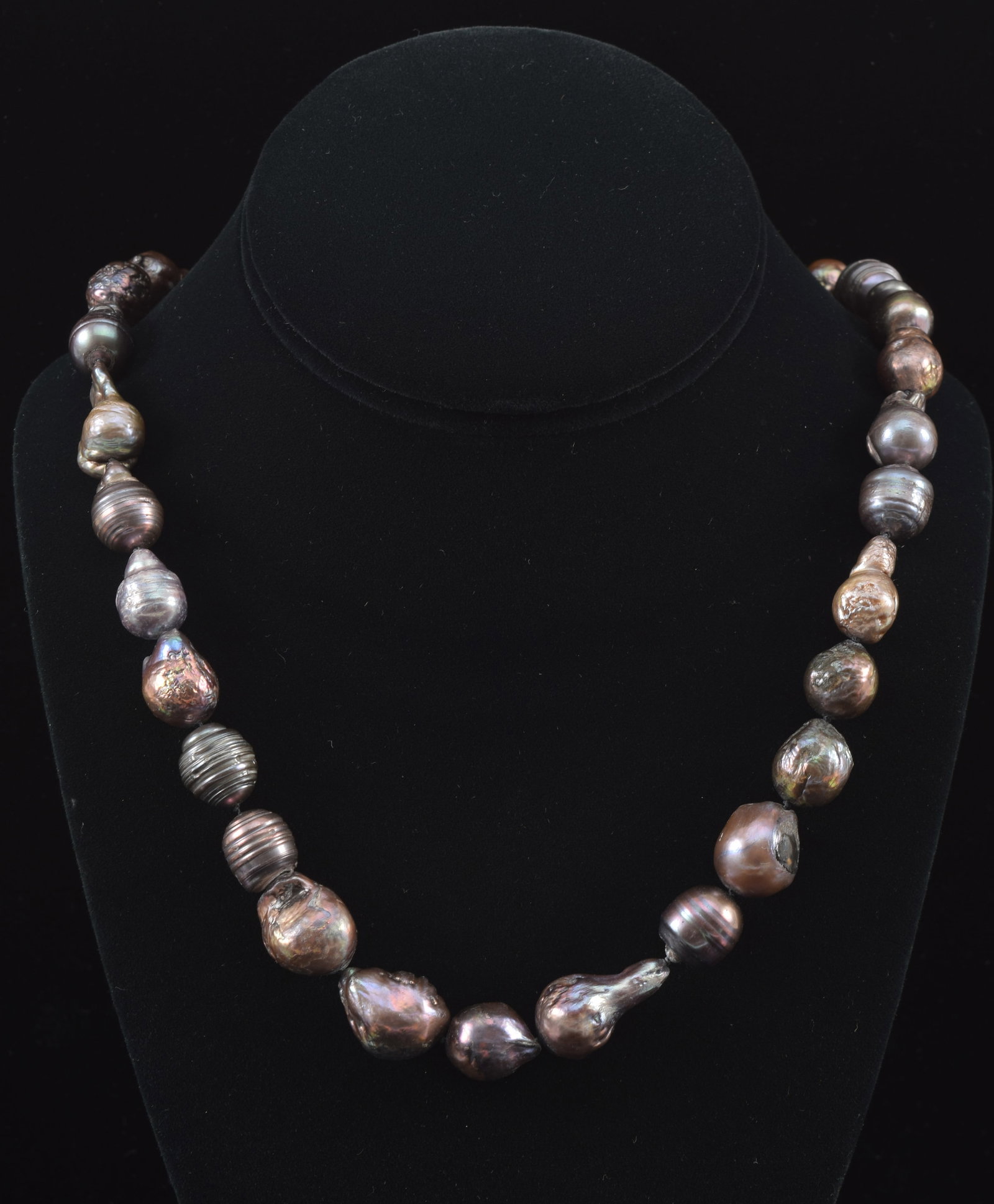 Baroque pearl necklace with vermeil clasp set with CZ. Marked on inside of clasp. Pearls roughly: Baroque pearl necklace with vermeil clasp set with CZ. Marked on inside of clasp. Pearls roughly about 11-12mm each. 25in length.