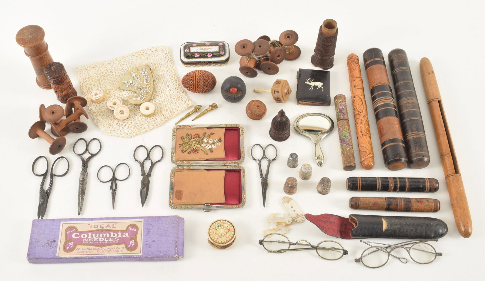 Assortment of antique sewing items and related novelties, 19th and early 20th Century (1 of 9)