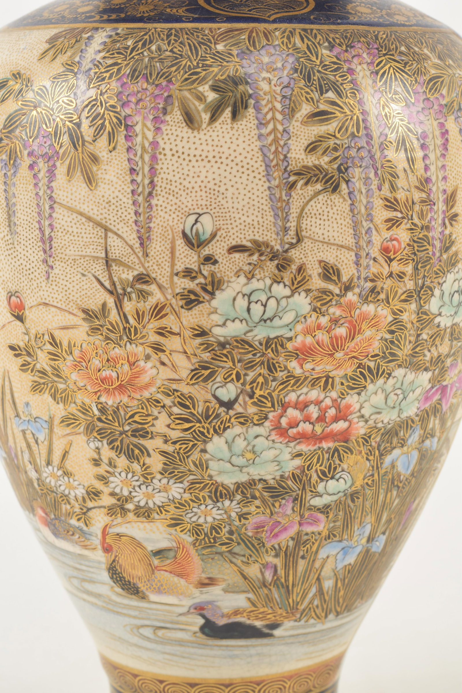 Satsuma vase. Japan. Meiji period (1868-1912). Decoration of mandarin ducks on a brocaded blue - 2