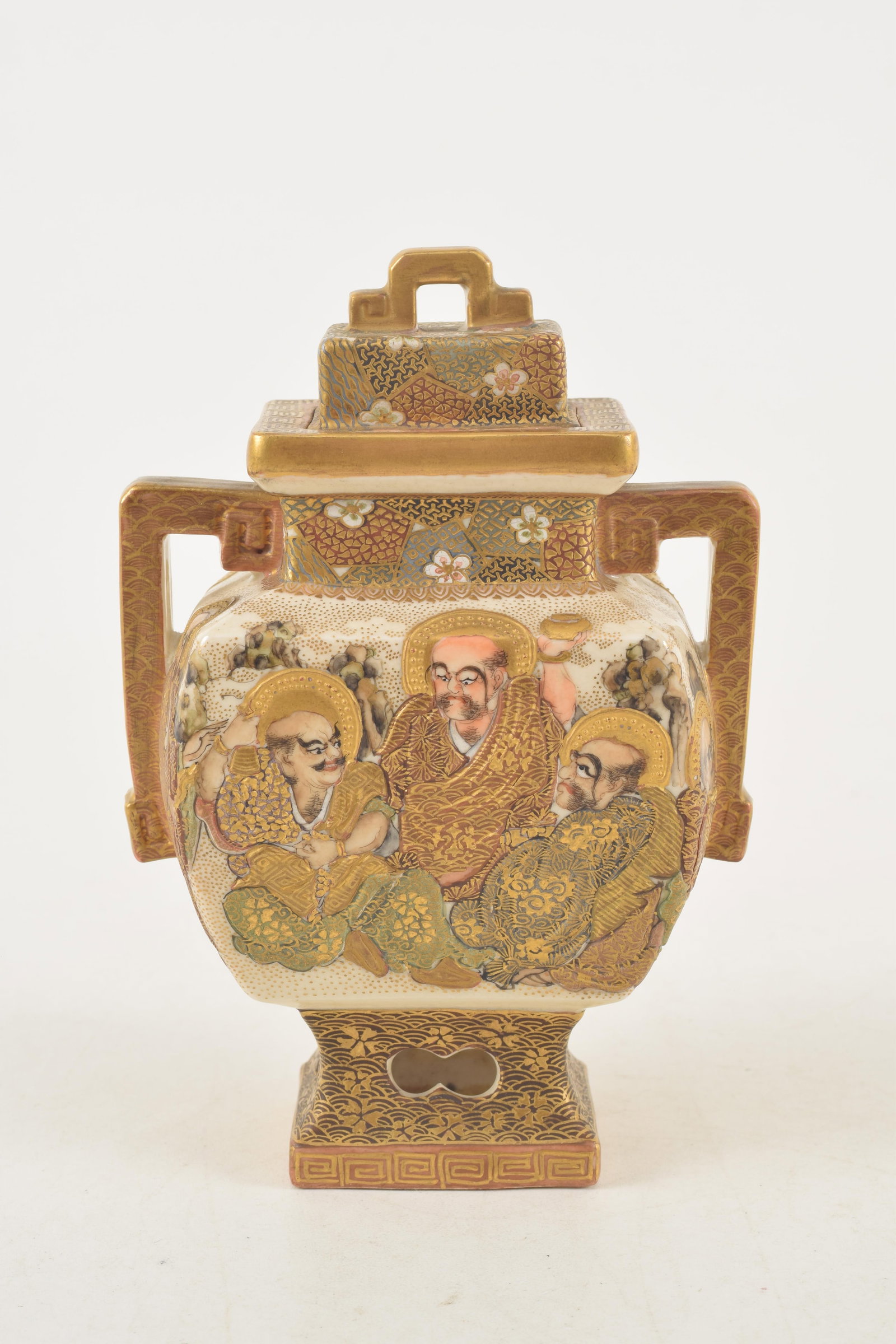 Satsuma covered jar. Japan. Meiji period (1868-1912). "Hundred Rakan" pattern of buddhist saints. - 2