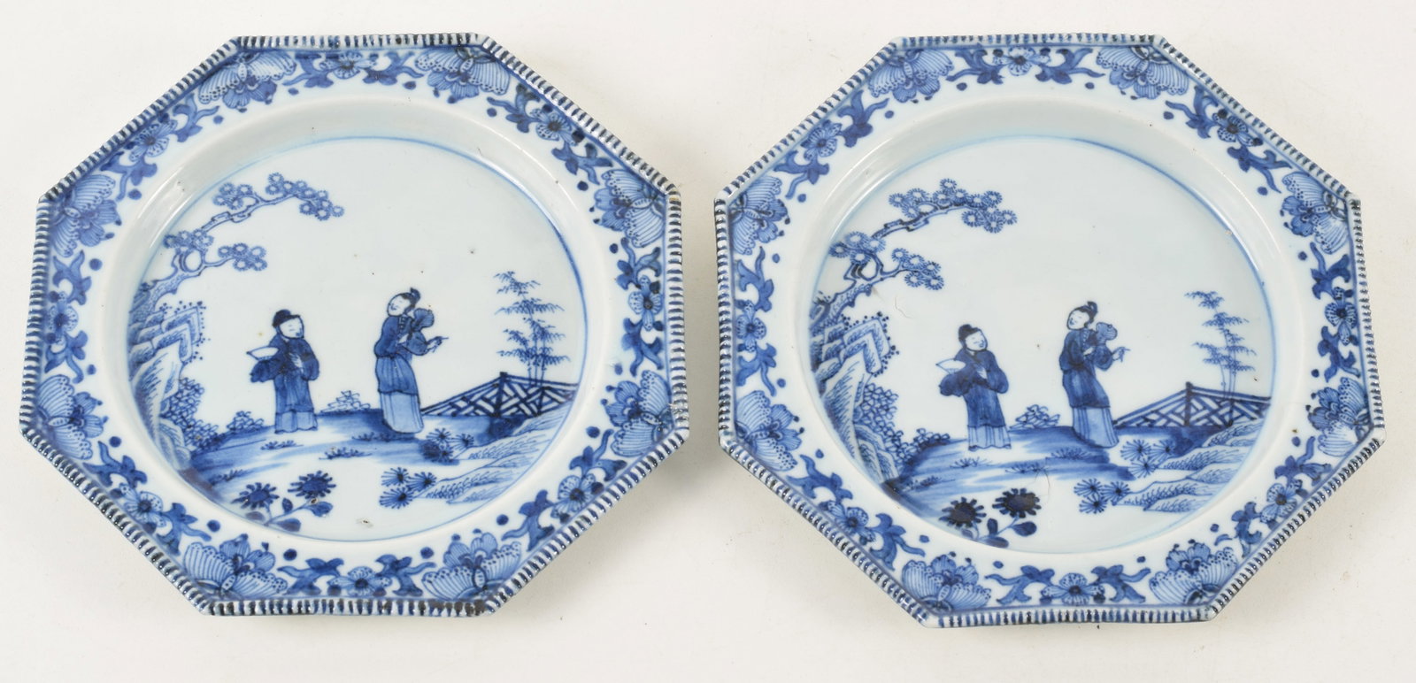 Pair of 17th century Chinese Tianqi blue and white deep octagonal form porcelain dishes. Standing (1 of 5)