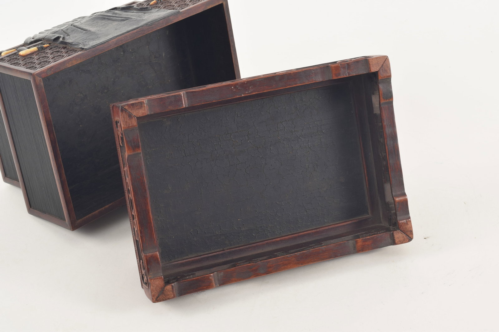 Treasure box. China. Chien Lung period (1735-1796). Zitan and hung mu. Carved allover with brocade - 9