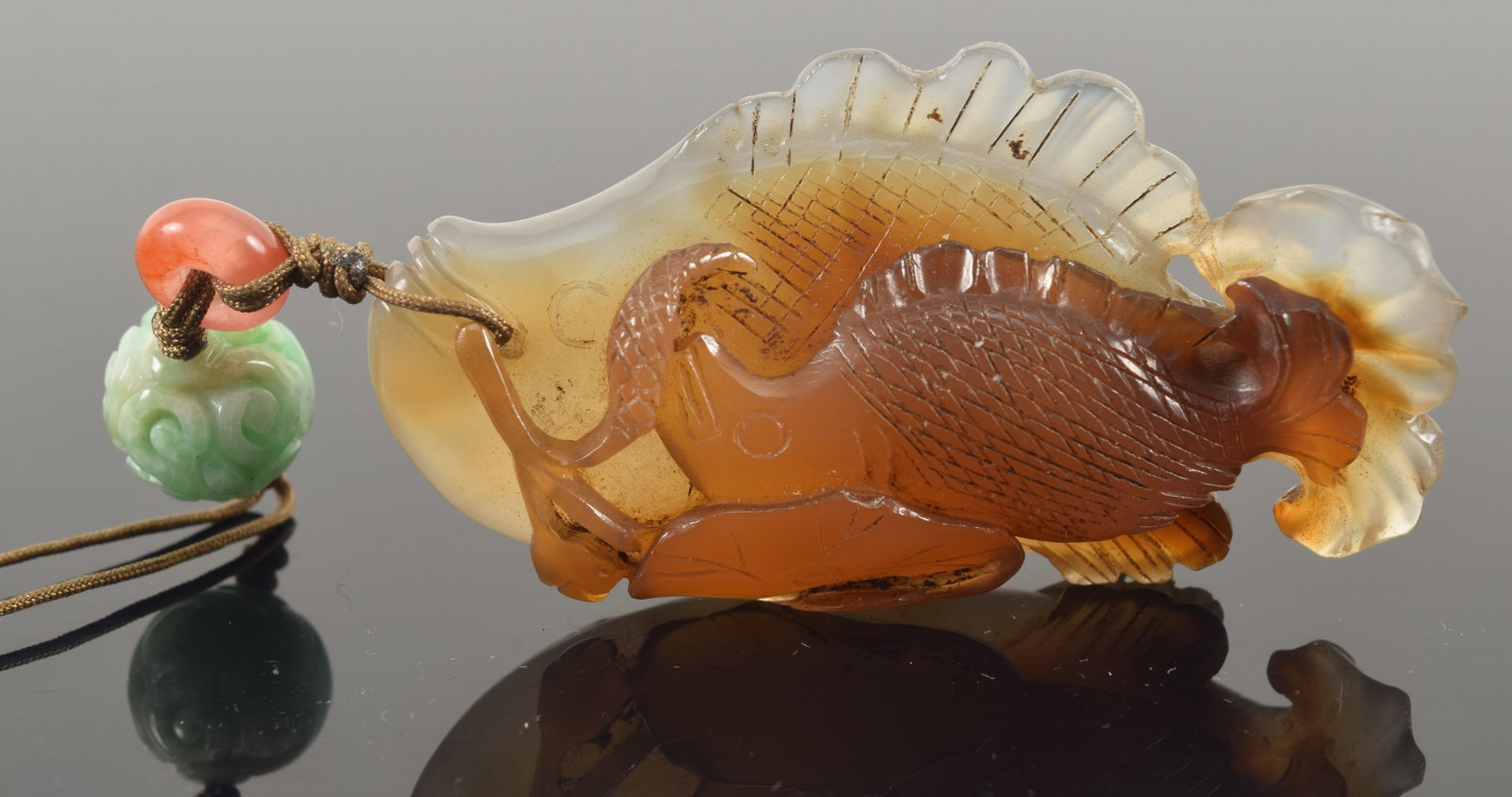 Agate fish. China. 19th century. 2.5in length. (1 of 6)