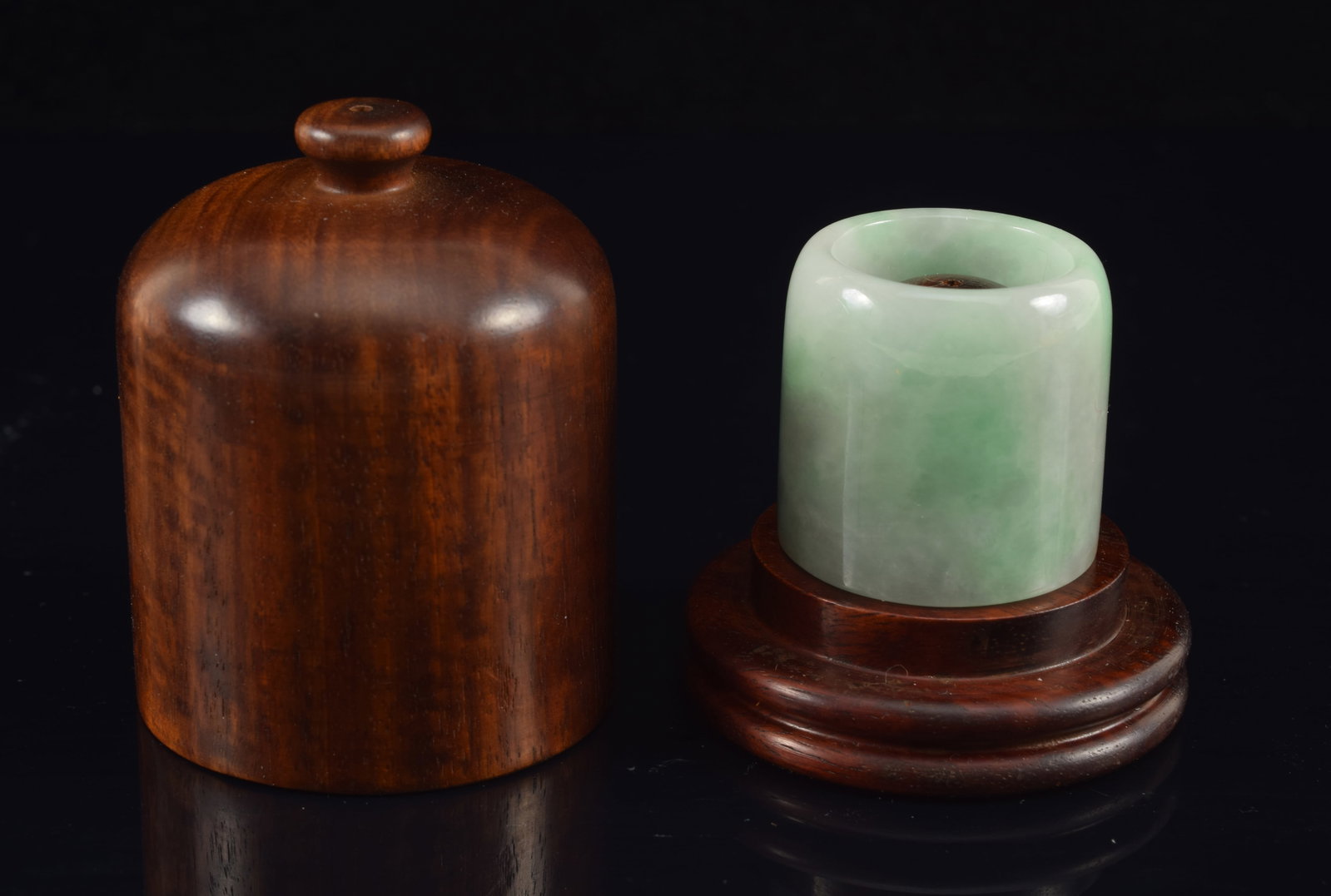 Jadeite archer's ring. China. Turned wooden case. 1.5in. (1 of 4)