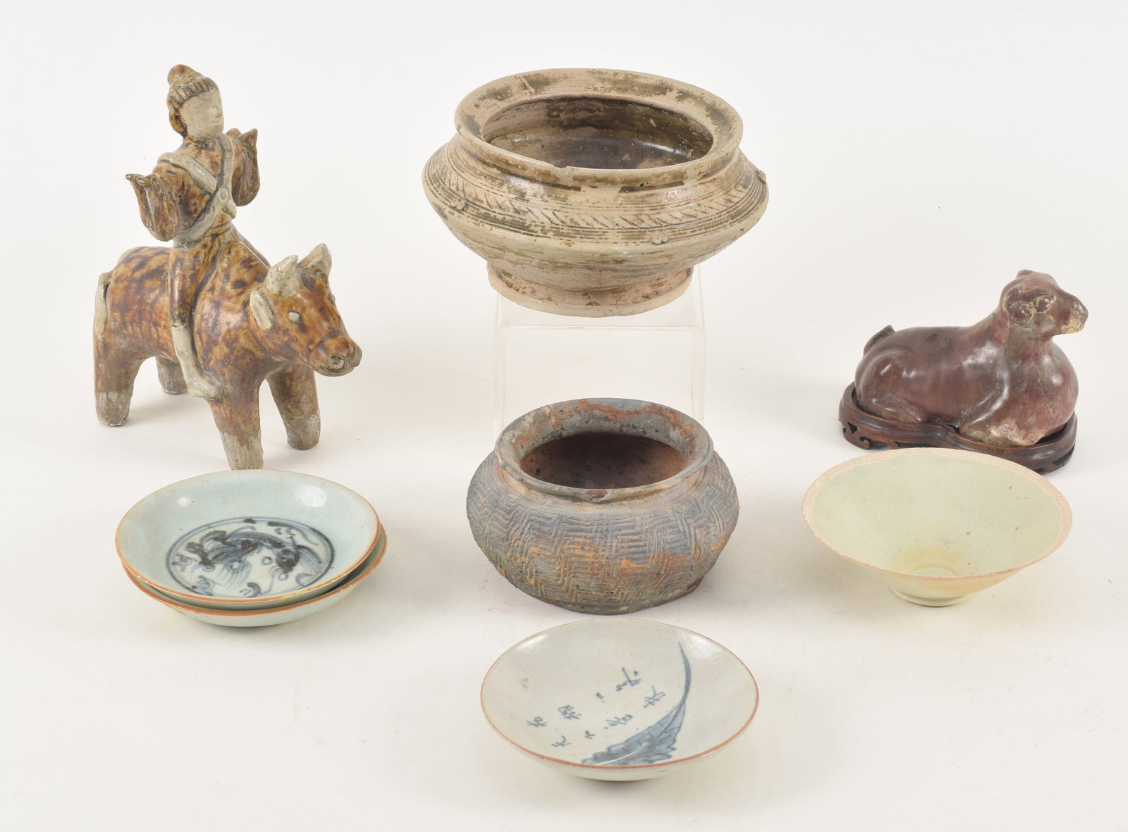 Lot of various early ceramics. To include: a Chun Yao ram, a sawankalok image of Shiva, 2 Timoku (1 of 10)