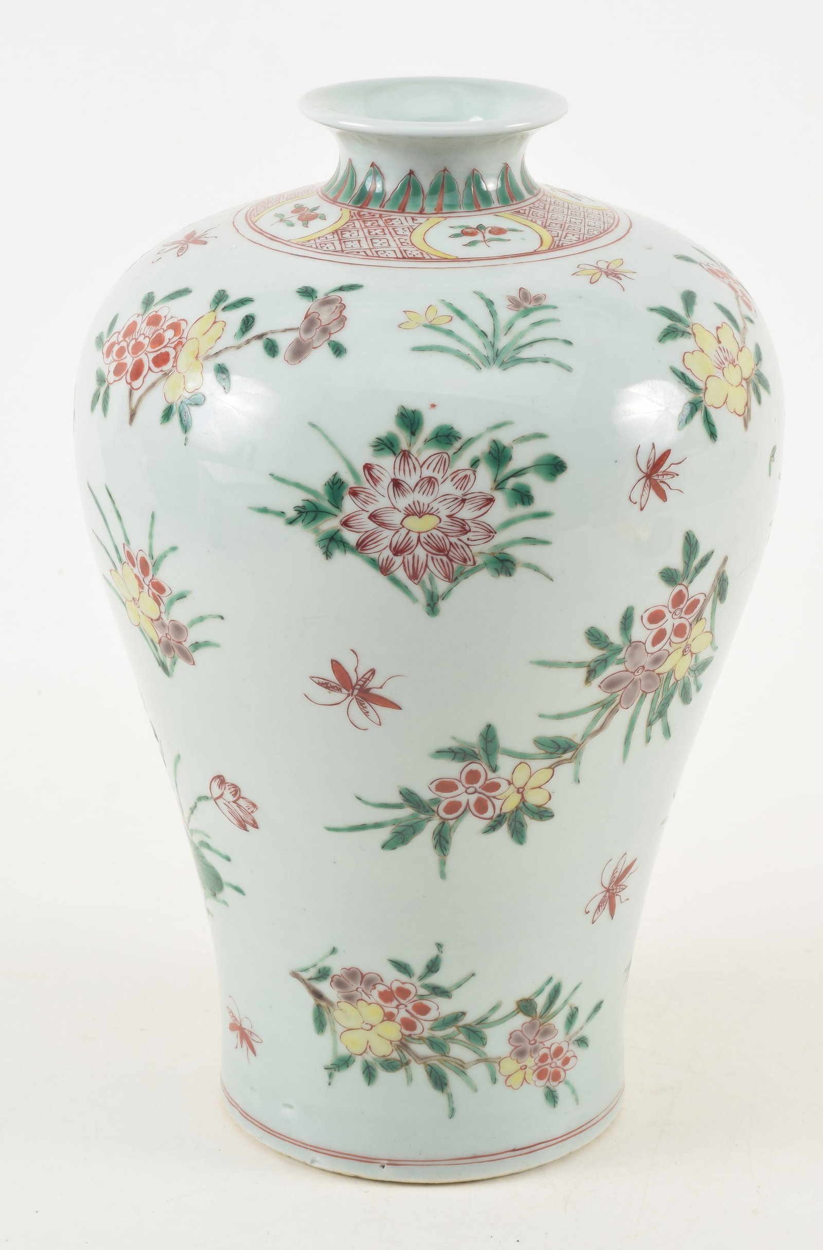 20th century Chinese wutsai porcelain vase. Insect and flower decoration. 11.75in high.: 20th century Chinese wutsai porcelain vase. Insect and flower decoration. 11.75in high.