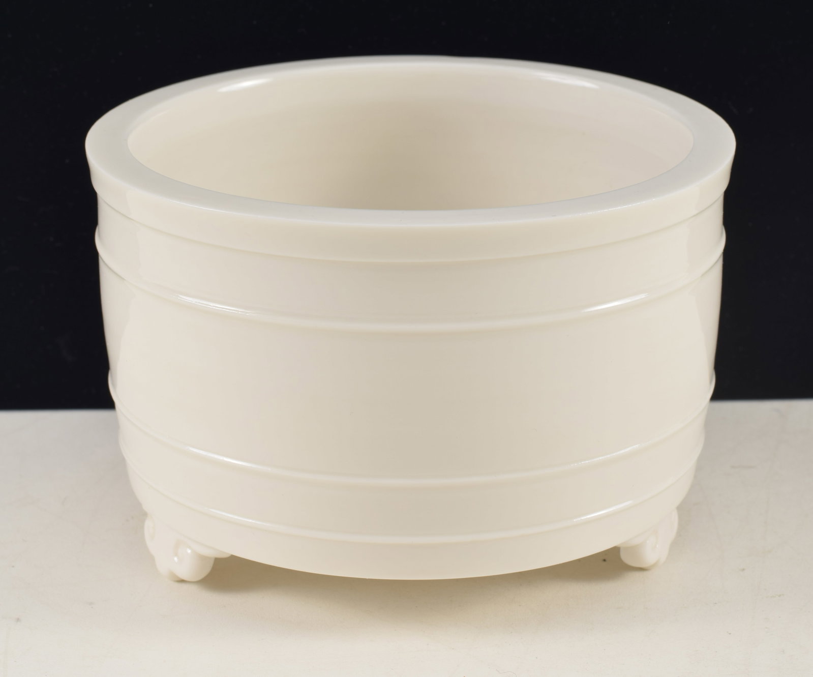 Blanc de Chine censer. China. 20th century. Te Hua ware. 5 x 3.5in. (1 of 5)