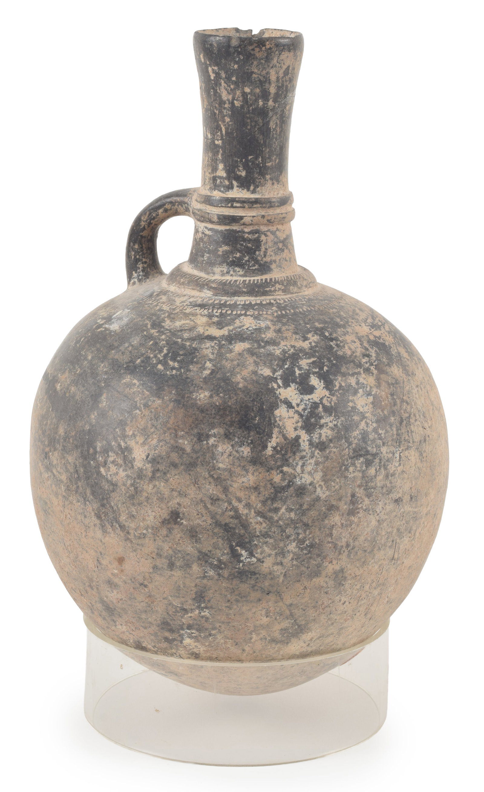 Persian 100-800 B.C. Ancient pottery ovoid handled vessel with incised decoration and black glaze. (1 of 9)