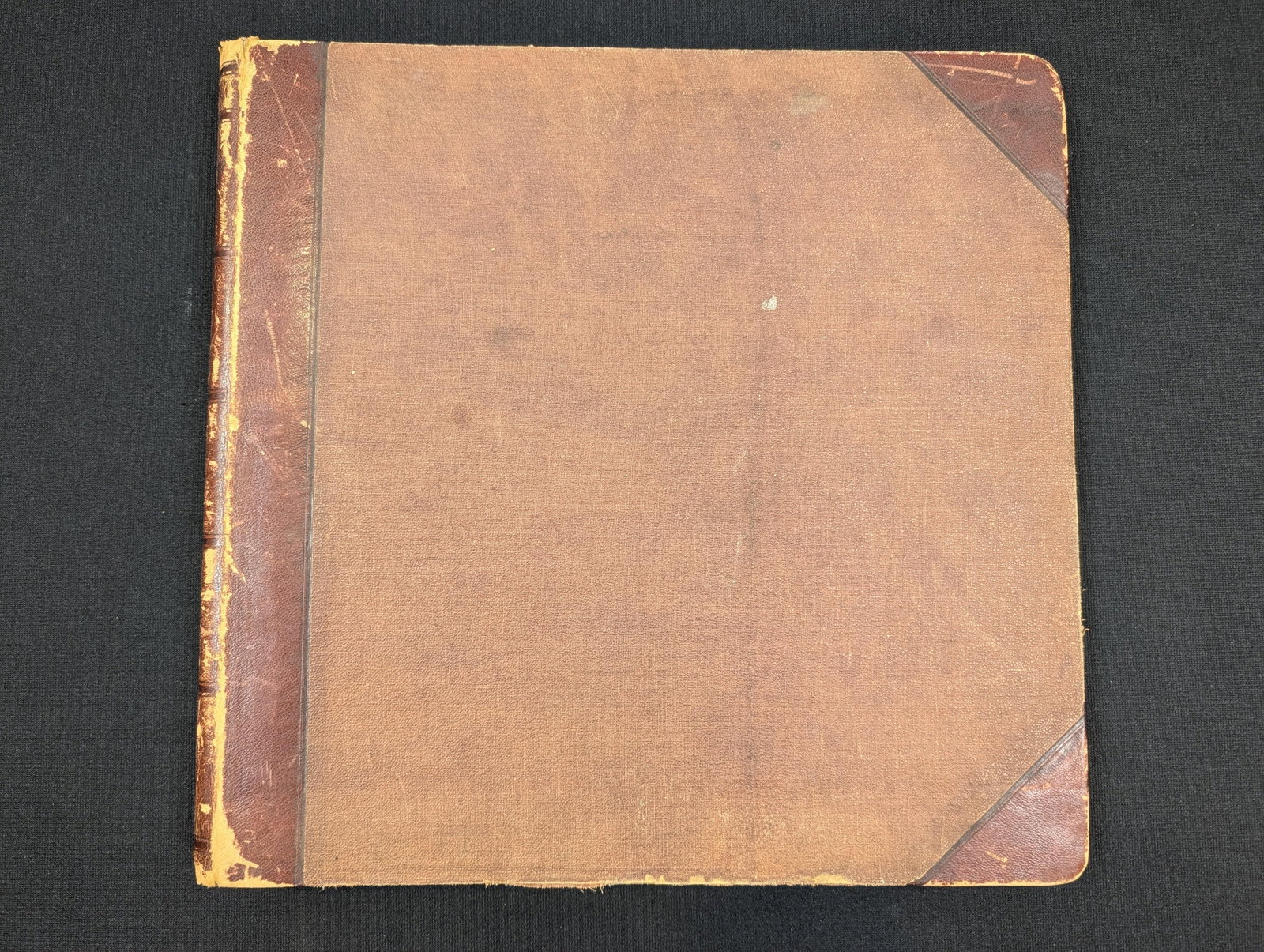 [Boer War] [Grand Tour] Ca. 1900 photo album of Col. Stephen L'Hommedieu Slocum, who served as a: [Boer War] [Grand Tour] Ca. 1900 photo album of Col. Stephen L'Hommedieu Slocum, who served as a military attache for the United States in various locations. The album focuses primarily on his service
